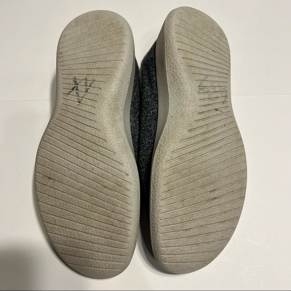 Allbirds Wool Runners Womens Size W7 US Gray Lace Up Mizzle Athletic Shoes - Picture 11 of 12